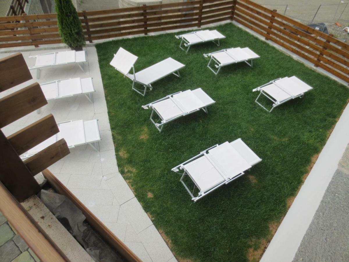Borgo Alpino Chalet 4 Aprica Bagian luar foto